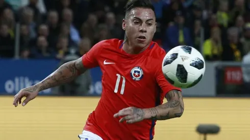 Edu Vargas en su último duelo por la Roja.
