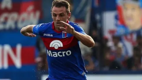 Video: Golazo de Walter Montillo ante Racing