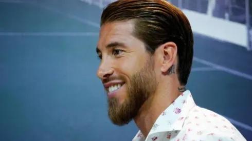 Sergio Ramos llegando a la conferencia de prensa
