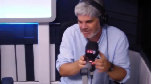 Juan Cristóbal Guarello criticó los "homenajes" de las barras bravas a Jorge Mora

