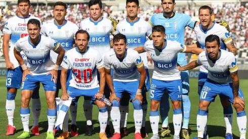 La UC recibe puras flores
