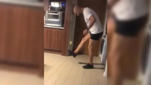 Marco Antonio Figueroa realizando el reto.
