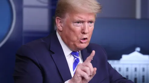 Donald Trump propuso probar con inyecciones de desinfectantes.
