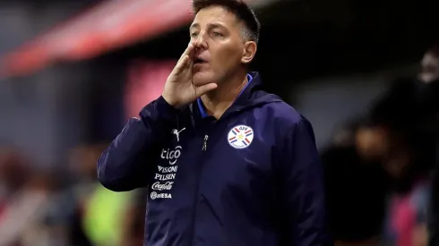 Ever Almeida le cae con todo a Eduardo Berizzo
