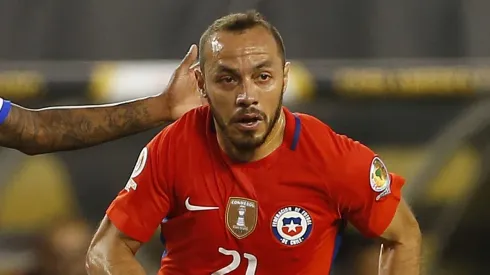 Marcelo Díaz con la camiseta de la selección chilena
