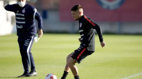 Leo Gil entrenó con la Roja, pero no ha sido nominado a partidos oficiales
