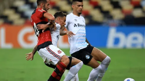Mauricio Isla deberá enfrentar a Gremio a solo días de animar una nueva final de Copa Libertadores.
