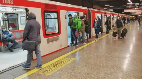 Horario metro de santiago.
