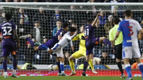 Blackburn dio vuelta en partido en su estadio
