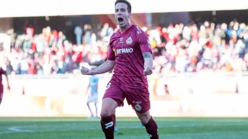 Federico Andrada celebra su primer gol con la camiseta de Deportes La Serena: fue ante O'Higgins.
