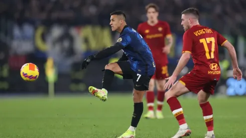 Alexis Sánchez y Jordan Veretout se vieron las caras en el duelo entre el Inter de Milán y la AS Roma. Hoy coinciden en el Olympique de Marsella.
