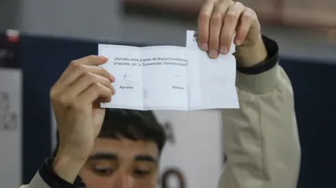 Conteo de votos de Plebiscito Constitucional.
