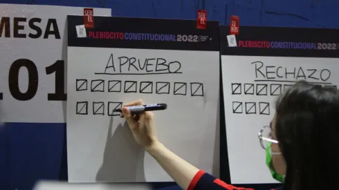 Conteo de votos de Plebiscito Constitucional.
