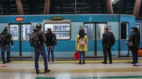 Revisa el horario del Metro de Santiago hoy 4 de octubre.
