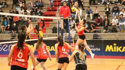 Comienzan los playoffs del voleibol femenino
