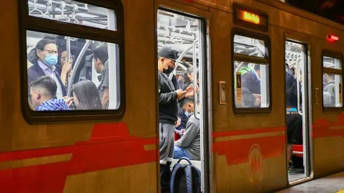 Metro Santiago martes 1 de noviembre.
