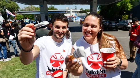 Pintatón por la Teletón.
