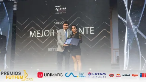 Yessenia López fue elegida como Mejor Volante el 2021
