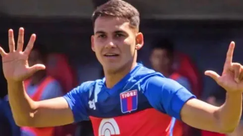 Todo apunta a que Blas Armoa seguirá jugando en Tigre de Argentina.
