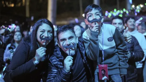 VI�A DEL MAR : Sexta Noche Festival de la Canci�n Vi�a del Mar
