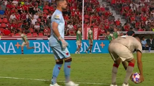 Paolo Goltz fue protagonista de un insólito penal en el fútbol argentino
