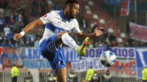 Mauricio Isla vuelve a la titularidad en la Católica para el amistoso ante La Serena.
