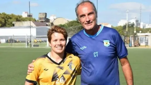 Gustavo Levine junto a la jugadora Gabriela Duarte de Comunicaciones (Primera B)
