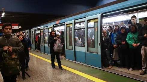 Horario Metro de Santiago.
