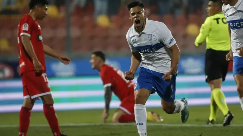 Gracias al empate con Unión La Calera, la Católica se puso en el cuarto lugar de la tabla de posiciones | Photosport
