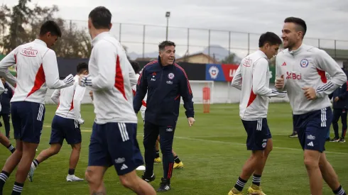 Eduardo Berizzo dejo ver el entrenamiento en el microciclo de la selección chilena.
