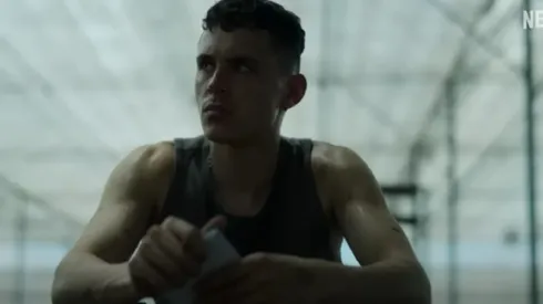 La serie protagonizada por Arón Piper llegó a Netflix. 
