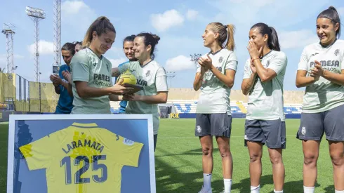 Francisca Lara dijo presente en la ceremonia de retiro de su compañera.
