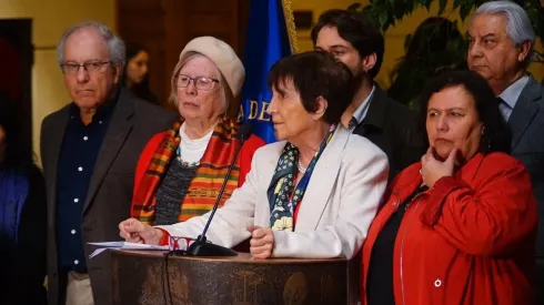 Diputados presentan proyecto de ley para sancionar el negacionismo en Chile.
