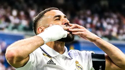 El delantero francés se despidió del Santiago Bernabéu.
