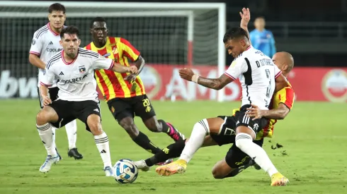 Colo Colo jugará ante Boca Juniors con la calculadora en la mano.
