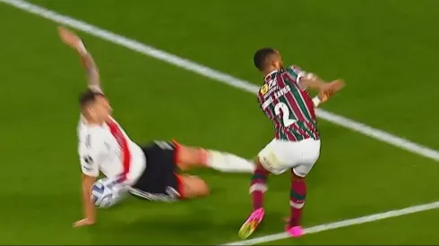 La polémica mano de González Pirez de River Plate
