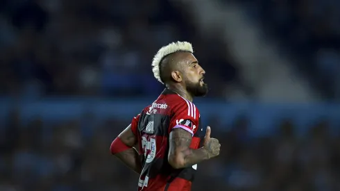 Vidal protesta por los derechos laborales de los futbolistas en Brasil