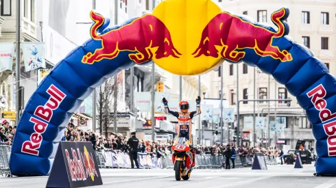 La increíble recuperación de Marc Márquez queda en el documental All In, trabajo de Red Bull TV. 
