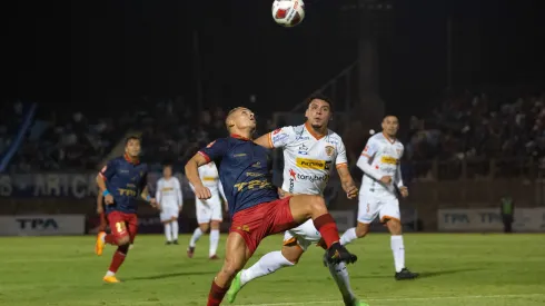 Cobreloa no pudo ante San Marcos de Arica en su visita al Norte. Se farreó la punta.
