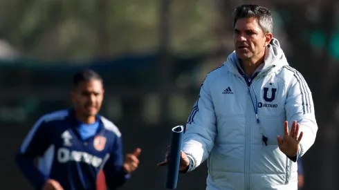 Mauricio Pellegrino se cuadra con el club, pese a que piensa distinto.
