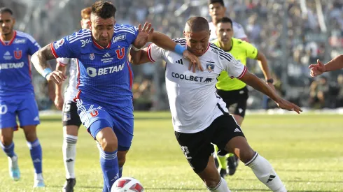 Matías Zaldivia ya jugó un Superclásico ante Colo Colo.
