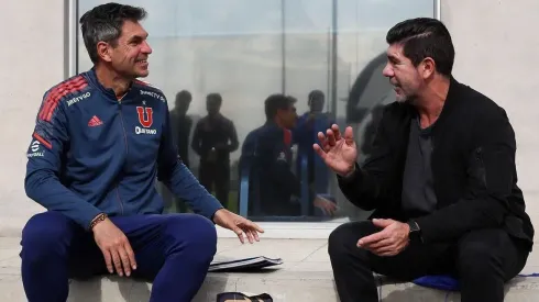 Marcelo Salas conversa con Pellegrino en el CDA.
