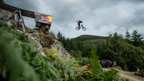 Red Bull Hardline es el MTB más extremo del mundo que se toma este fin de semana Gales. 
