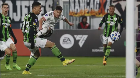 Leonardo Gil brilló con un doblete en el triunfo de Colo Colo ante América MG por Copa Sudamericana.
