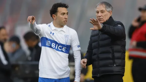 Ariel Holan llega a un acuerdo con el club.
