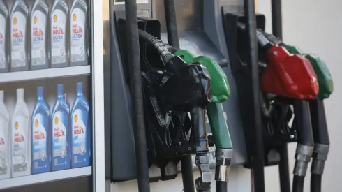 Revisa si subió o bajó el precio de la bencina.
