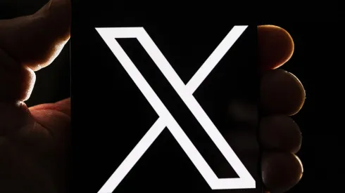 Twitter cambia de logo por una "X".
