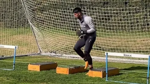 El portero entrenó con normalidad en el Monumental.
