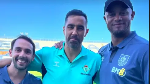 Claudio Bravo fue compañero de Vincent Kompany en el Manchester City. Ahora ambos se enfrentaron, uno en la cancha y el otro como DT.

