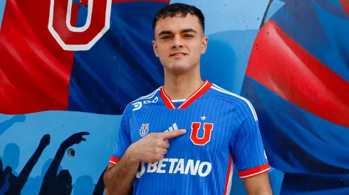 Se ofrece para el debut.
